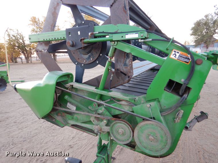 image for item DK7273 John Deere 936D  draper head