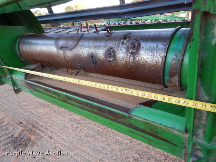 image for item DK7273 John Deere 936D  draper head