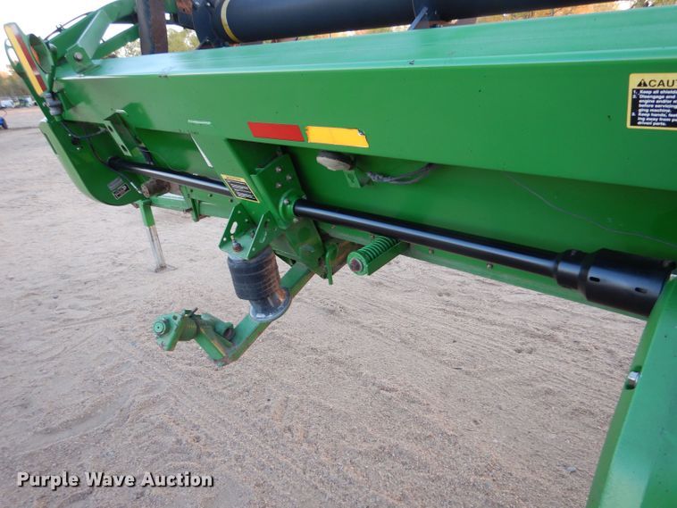 image for item DK7273 John Deere 936D  draper head