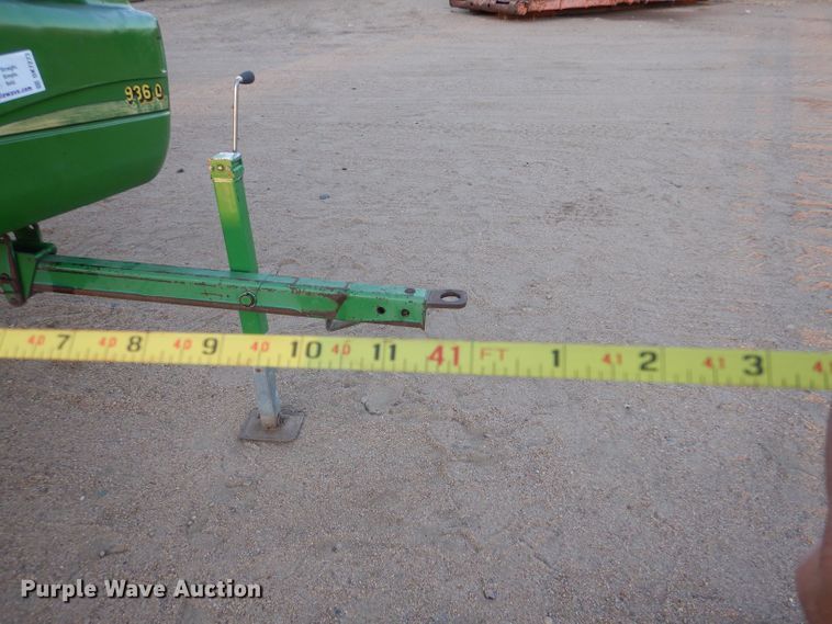 image for item DK7273 John Deere 936D  draper head