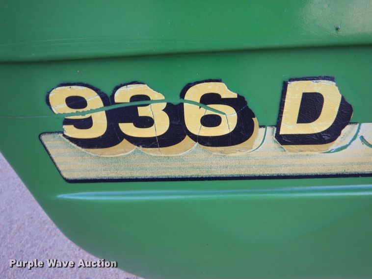 image for item DK7273 John Deere 936D  draper head