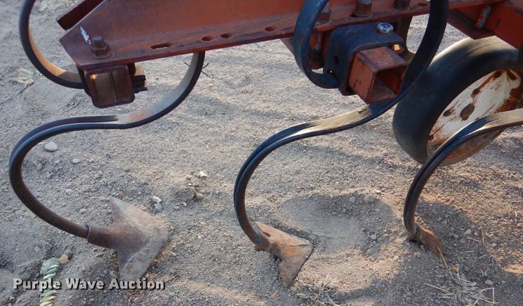 image for item DK7276 Row crop cultivator