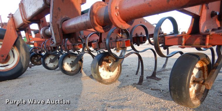 image for item DK7276 Row crop cultivator