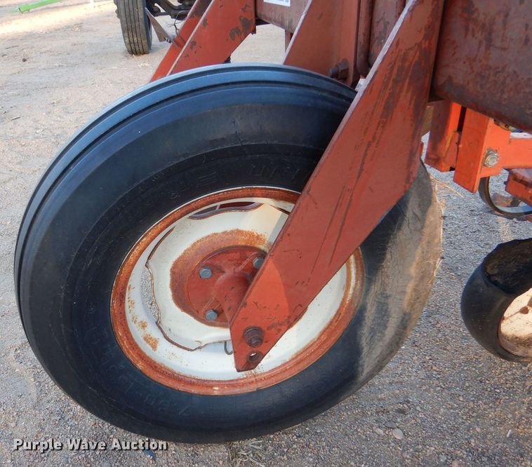 image for item DK7276 Row crop cultivator