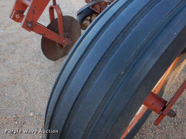 image for item DK7276 Row crop cultivator