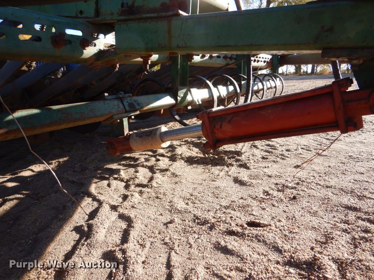 image for item DK7282 John Deere 8300  grain drill