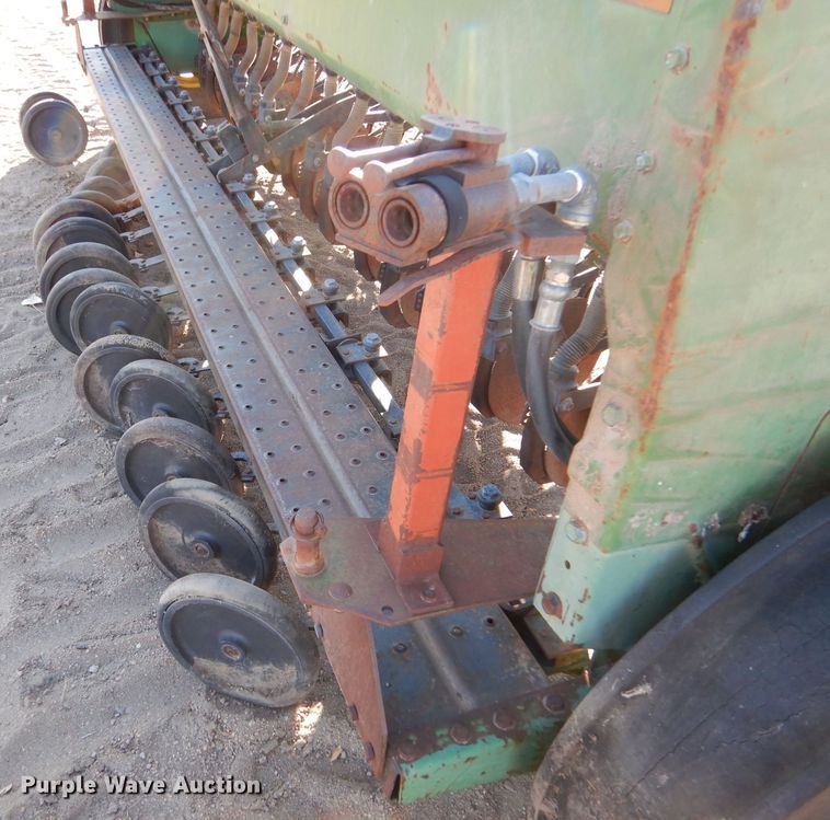 image for item DK7282 John Deere 8300  grain drill