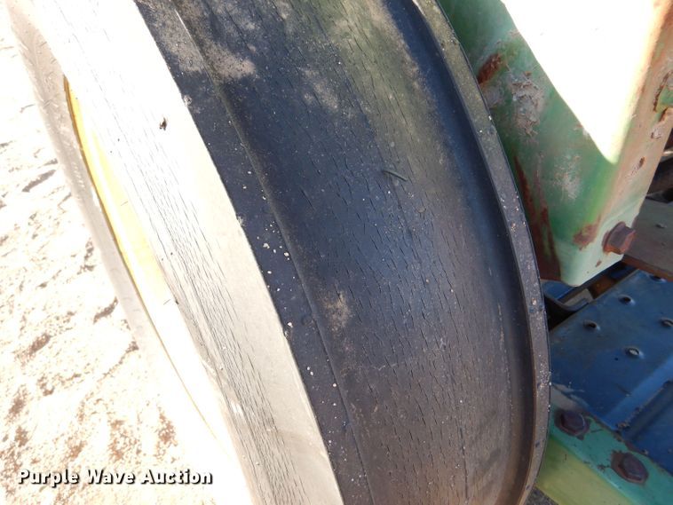 image for item DK7282 John Deere 8300  grain drill