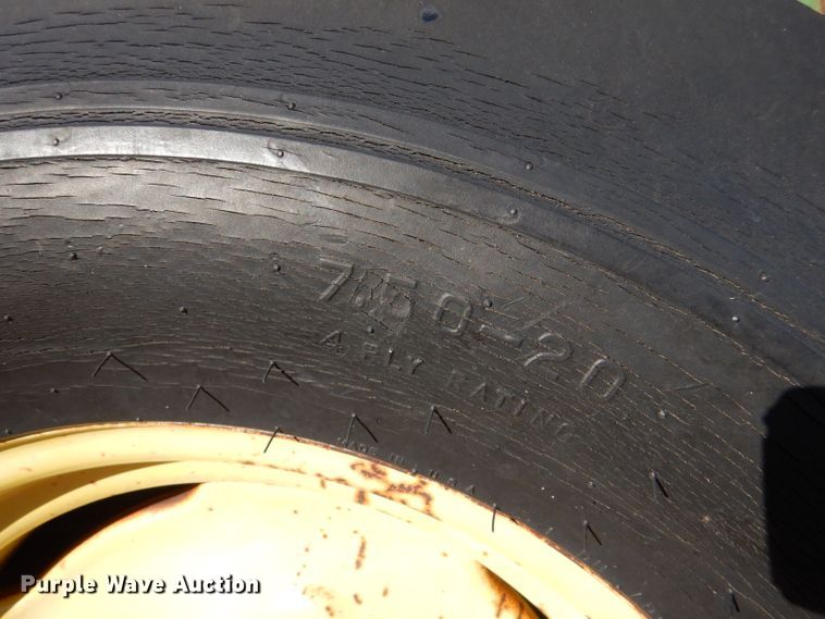 image for item DK7282 John Deere 8300  grain drill