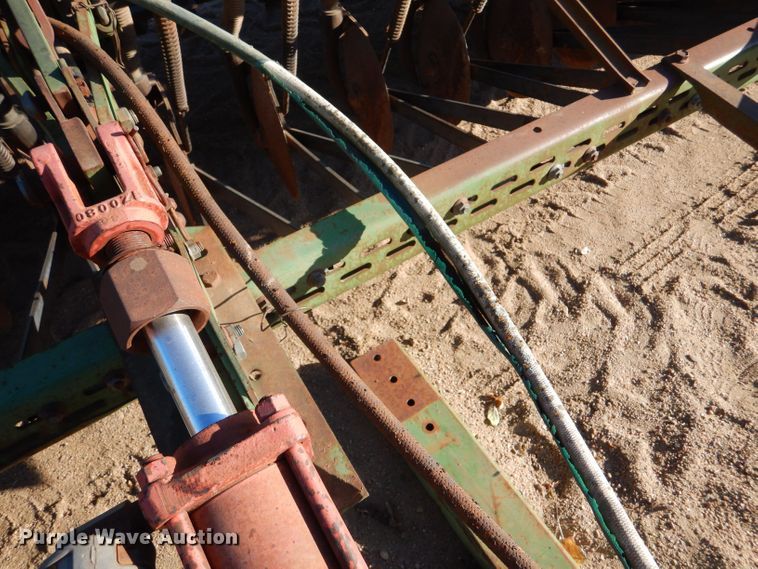 image for item DK7283 John Deere 8300  grain drill