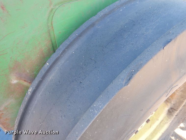 image for item DK7283 John Deere 8300  grain drill