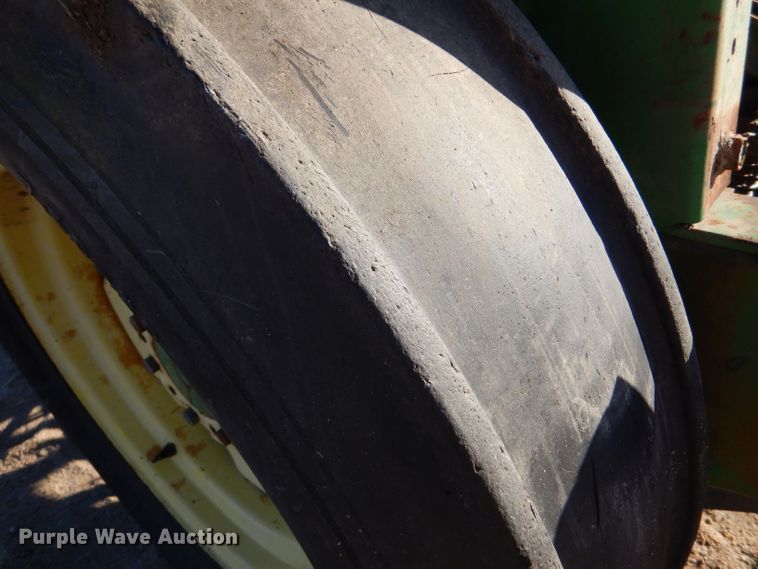 image for item DK7284 John Deere 8300  grain drill