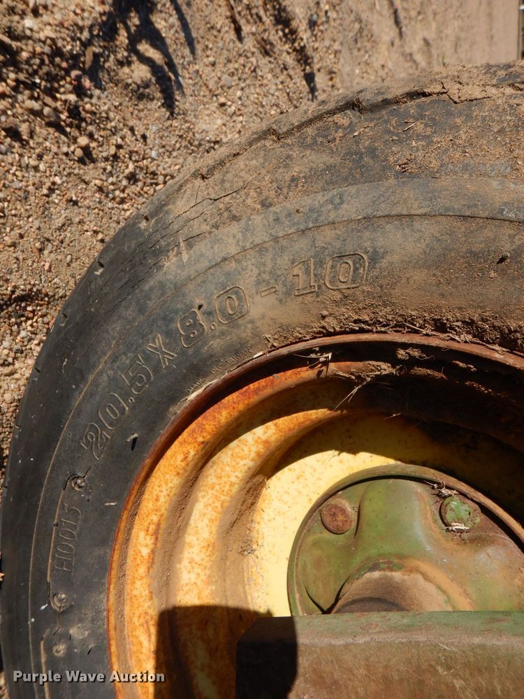 image for item DK7284 John Deere 8300  grain drill