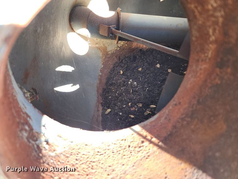 image for item DL6711 (2) grain distributors