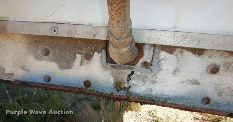 image for item DM3208 2014 Wilkens OF2WA22BCFSTU  walking floor trailer