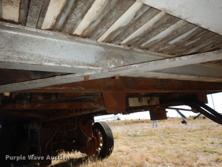 image for item DM3208 2014 Wilkens OF2WA22BCFSTU  walking floor trailer