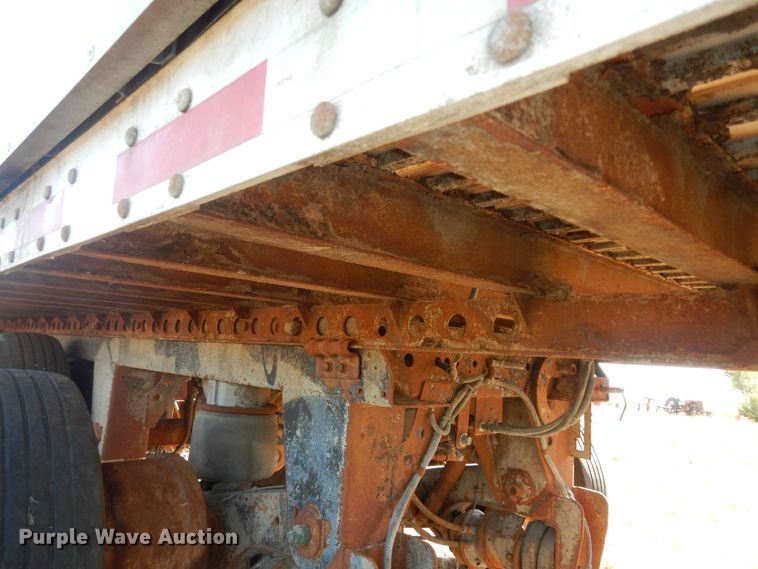 image for item DM3208 2014 Wilkens OF2WA22BCFSTU  walking floor trailer