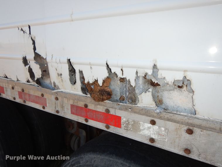 image for item DM3208 2014 Wilkens OF2WA22BCFSTU  walking floor trailer