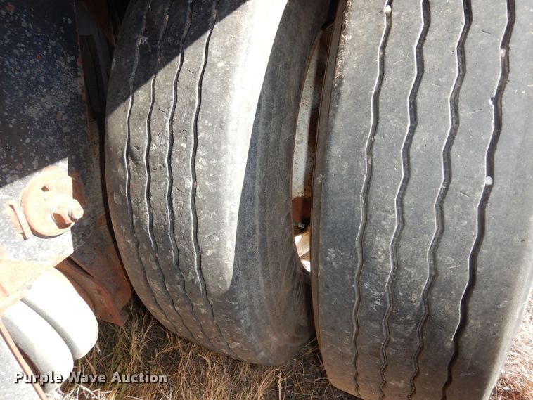 image for item DM3208 2014 Wilkens OF2WA22BCFSTU  walking floor trailer