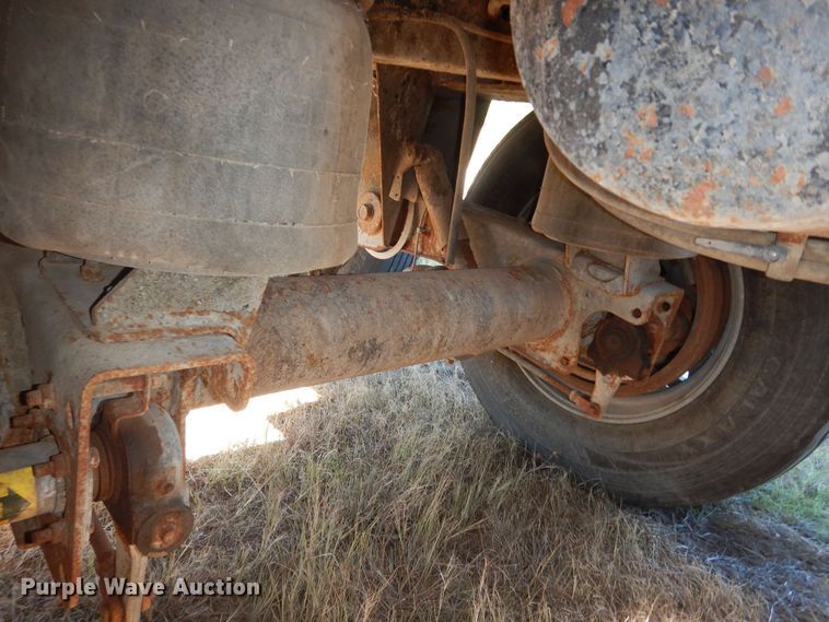 image for item DM3208 2014 Wilkens OF2WA22BCFSTU  walking floor trailer