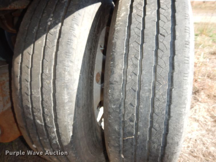 image for item DM3208 2014 Wilkens OF2WA22BCFSTU  walking floor trailer