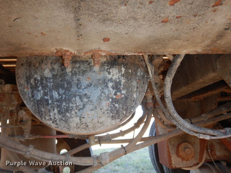 image for item DM3208 2014 Wilkens OF2WA22BCFSTU  walking floor trailer