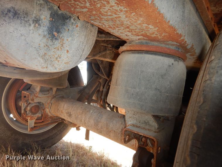 image for item DM3208 2014 Wilkens OF2WA22BCFSTU  walking floor trailer