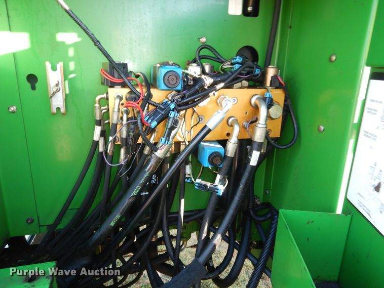 image for item DM3210 2007 John Deere 4995  windrower