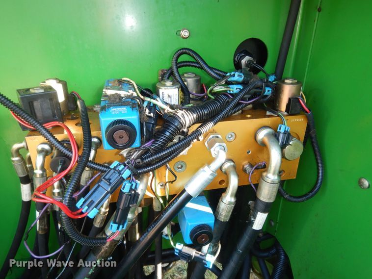 image for item DM3210 2007 John Deere 4995  windrower