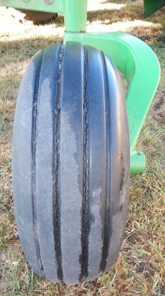 image for item DM3210 2007 John Deere 4995  windrower