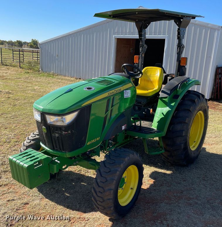 image for item DN4496 2016 John Deere 4052M  MFWD tractor