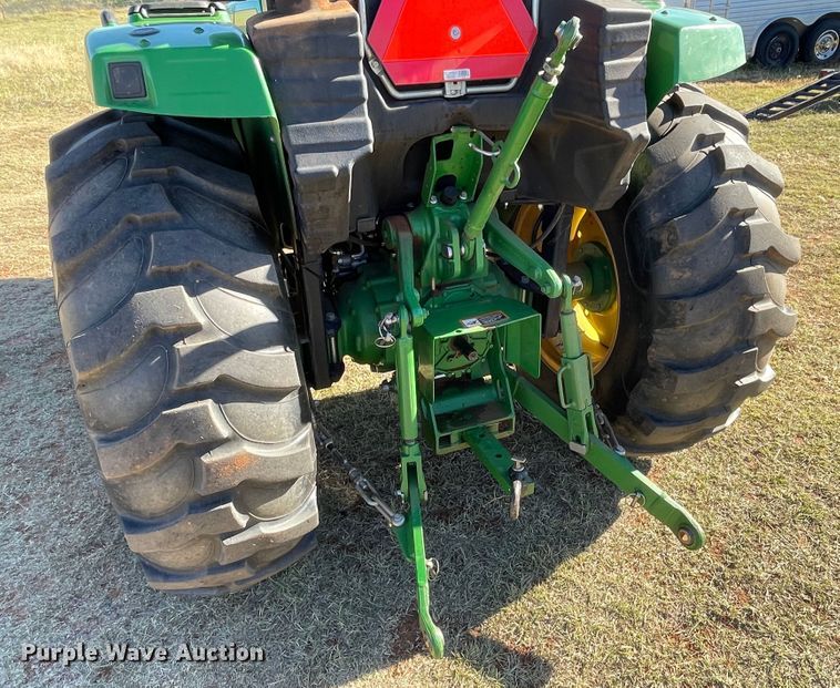 image for item DN4496 2016 John Deere 4052M  MFWD tractor