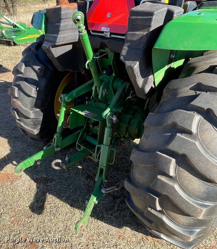 image for item DN4496 2016 John Deere 4052M  MFWD tractor