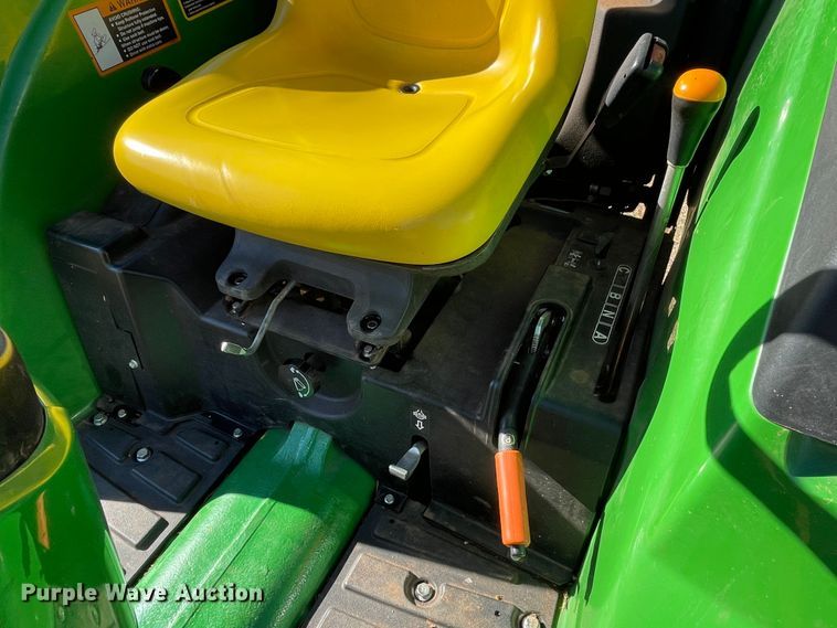 image for item DN4496 2016 John Deere 4052M  MFWD tractor