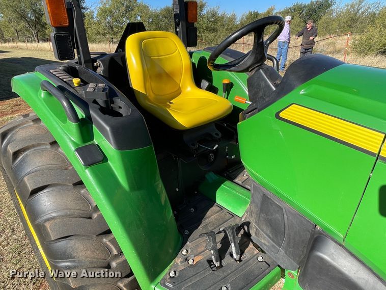 image for item DN4496 2016 John Deere 4052M  MFWD tractor