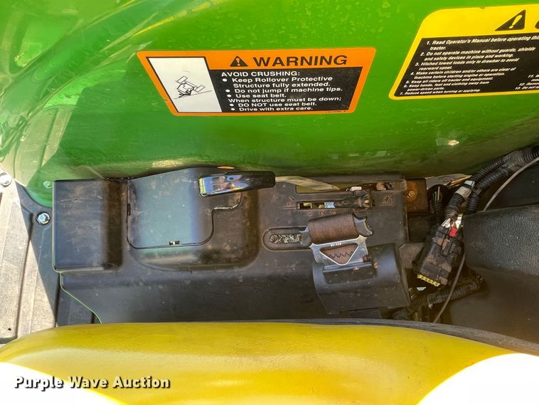image for item DN4496 2016 John Deere 4052M  MFWD tractor