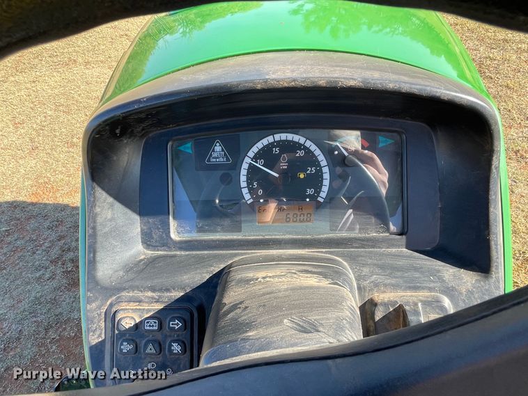 image for item DN4496 2016 John Deere 4052M  MFWD tractor