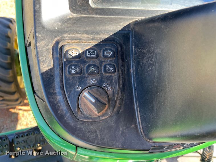 image for item DN4496 2016 John Deere 4052M  MFWD tractor