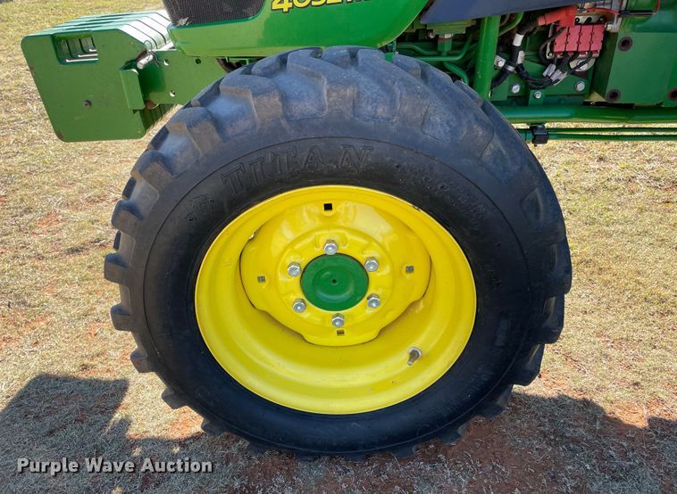 image for item DN4496 2016 John Deere 4052M  MFWD tractor