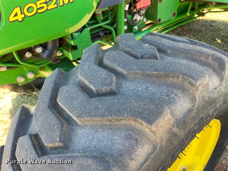 image for item DN4496 2016 John Deere 4052M  MFWD tractor