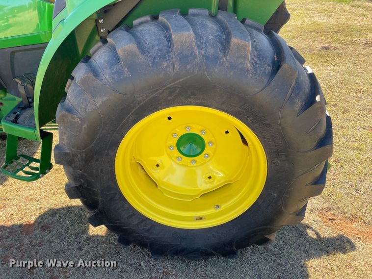 image for item DN4496 2016 John Deere 4052M  MFWD tractor