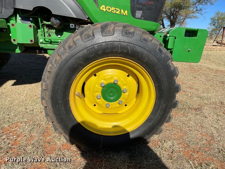 image for item DN4496 2016 John Deere 4052M  MFWD tractor