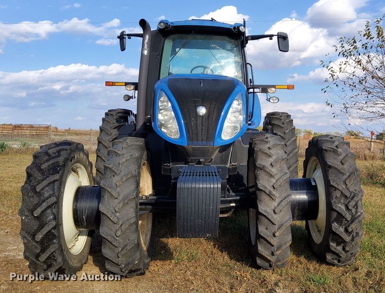 image for item DN6894 2012 New Holland T8.275  MFWD tractor