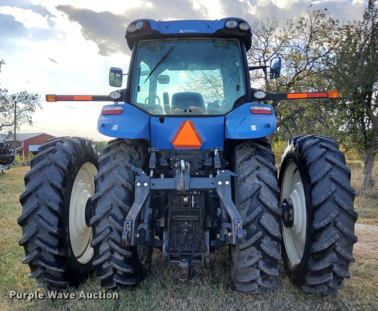 image for item DN6894 2012 New Holland T8.275  MFWD tractor