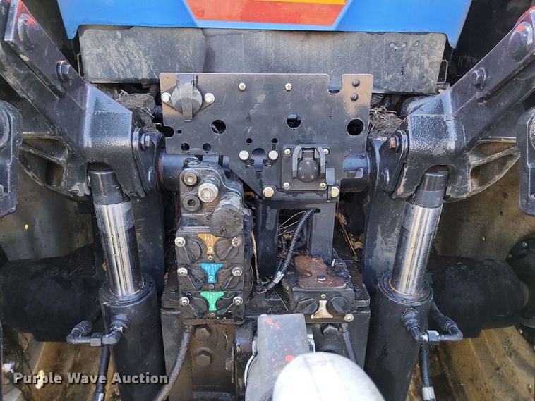 image for item DN6894 2012 New Holland T8.275  MFWD tractor