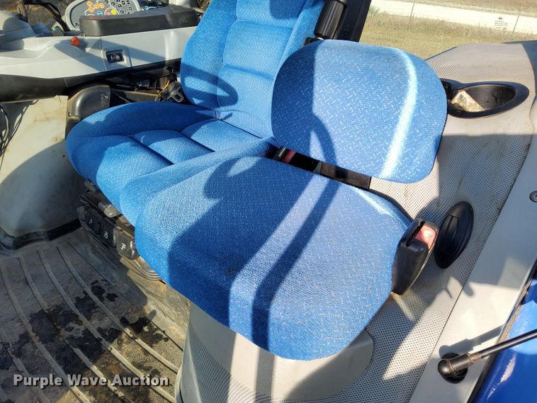 image for item DN6894 2012 New Holland T8.275  MFWD tractor