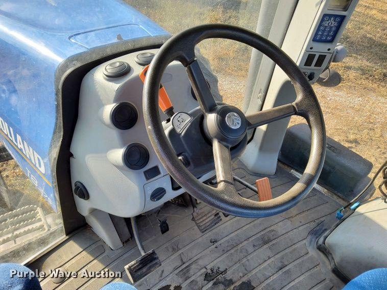 image for item DN6894 2012 New Holland T8.275  MFWD tractor