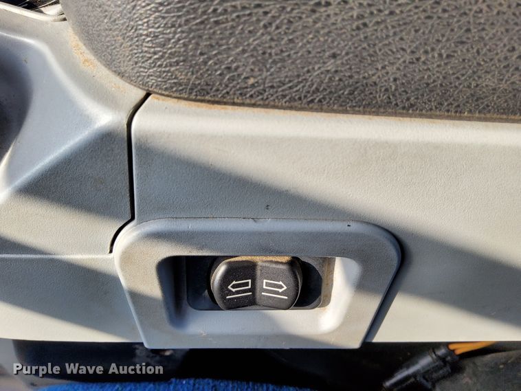 image for item DN6894 2012 New Holland T8.275  MFWD tractor