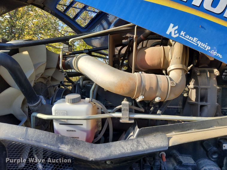 image for item DN6894 2012 New Holland T8.275  MFWD tractor
