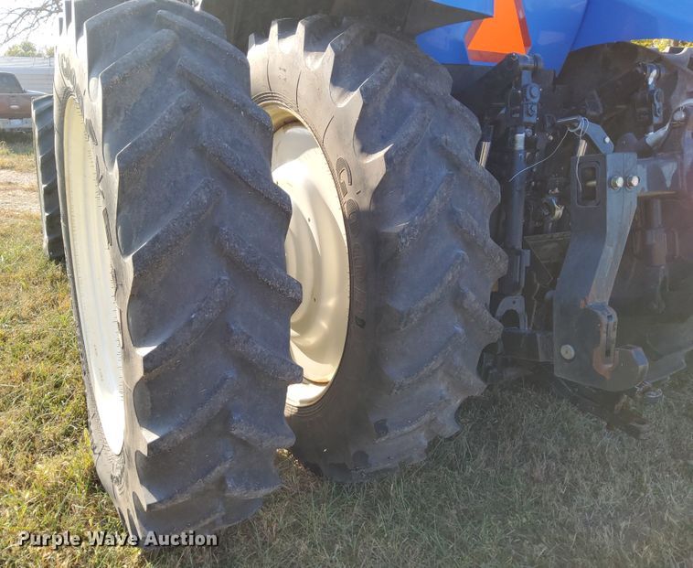 image for item DN6894 2012 New Holland T8.275  MFWD tractor